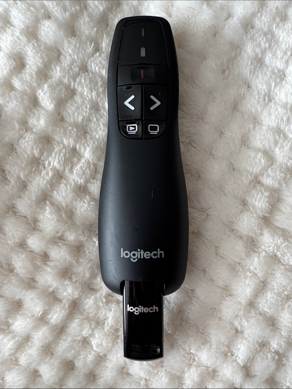 π±οΈ π΄Logitech R400 Wireless Presentation Remote with Red Laser Pointer - Picture 6 of 6